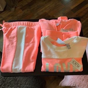 3 piece little girls outfit never worn size 5/6